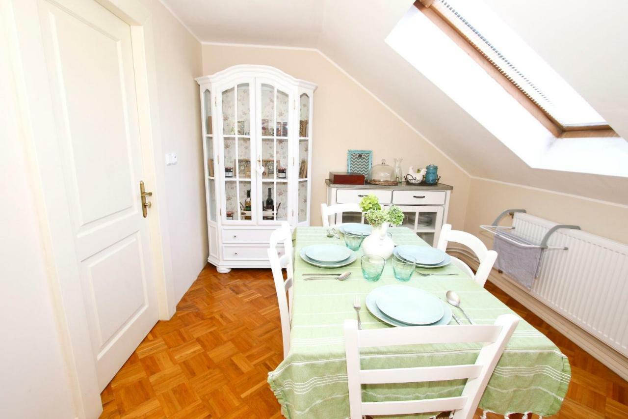 Apartman U Mluvicich Kamenu Stare Krecany Eksteriør bilde
